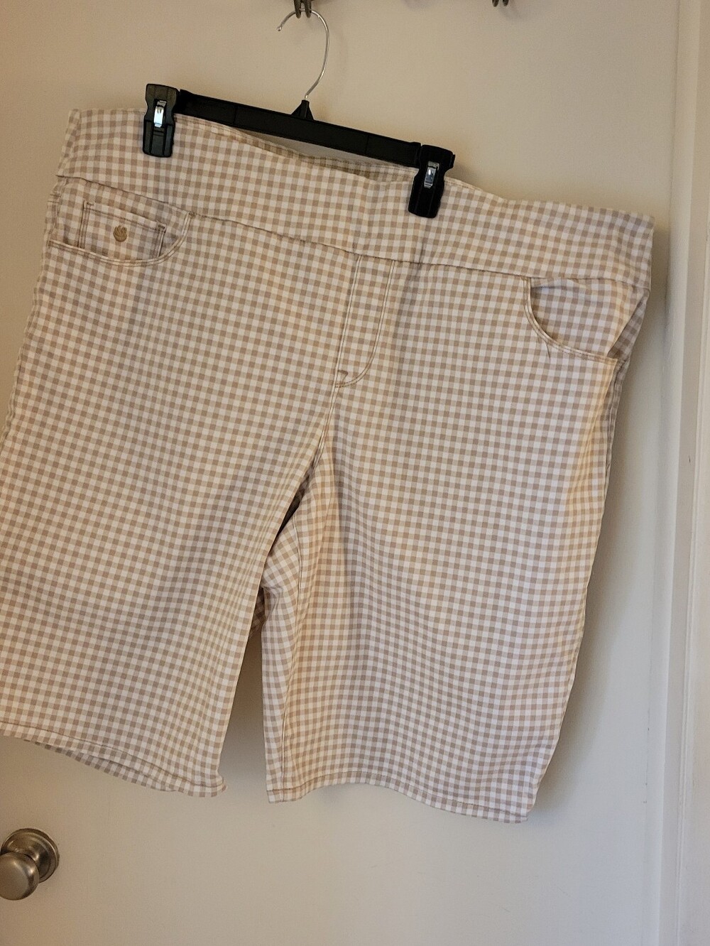 Women’s Gingham Stretch Shorts - Beige